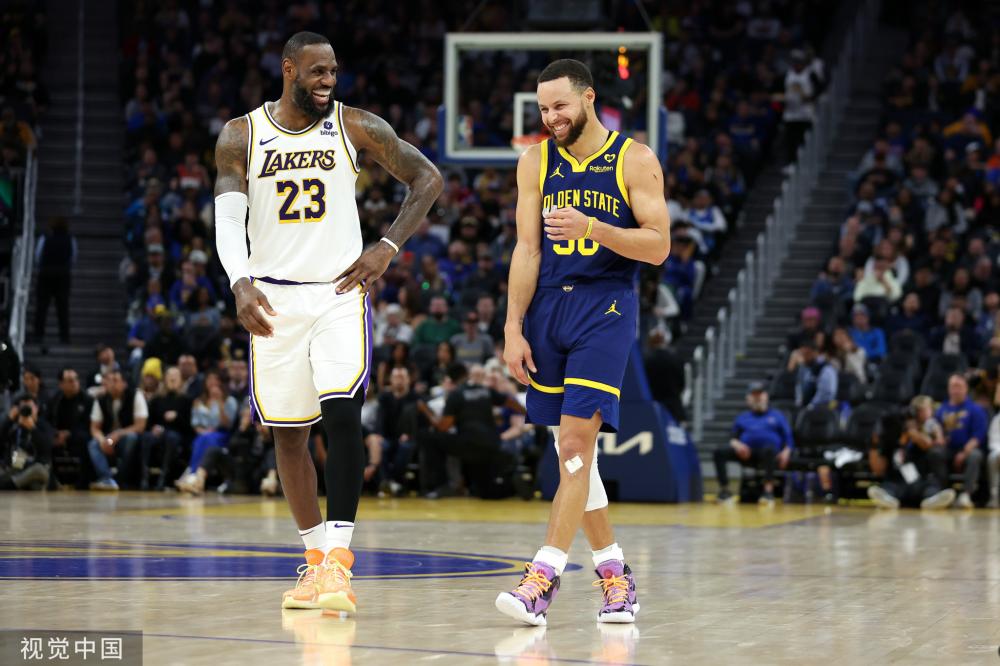 明星之间的 明星之间的