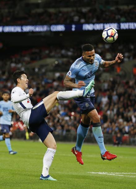 在这个足球 在这个足球